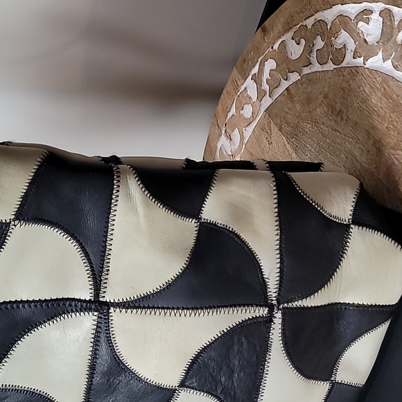 Fifth Avenue Handbags Black & White Pinwheel Squares Faux Leather Crossbody - Picture 4 of 12